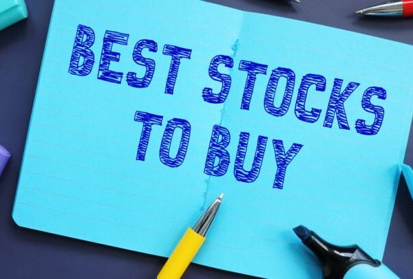 3 ‘Strong Buy’ Technology Stocks Backed by Top Analysts, 10/03/25